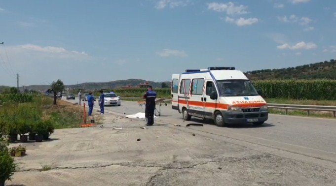 E RËNDË/ Aksident në aksin Rrogozhinë-Peqin, humb jetën një 50-vjeçar
