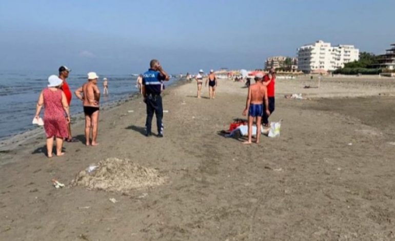 BËNTE PLAZH I VETËM/ Mbytet i moshuari në Vlorë…