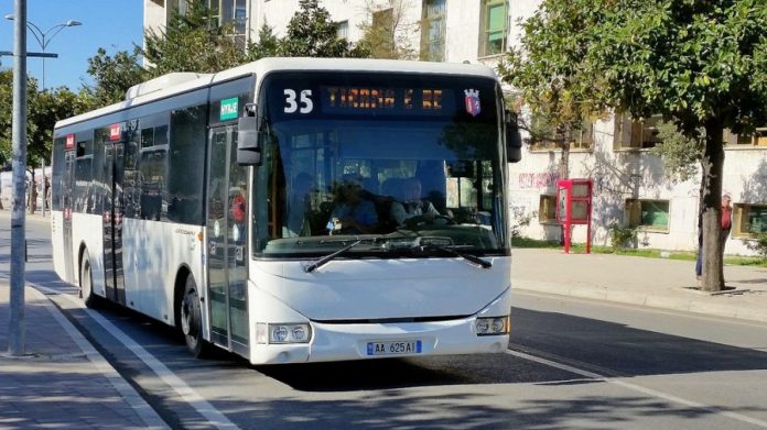 SË SHPEJTI BILETA ONLINE/ Rritet cilësia e shërbimit dhe ulen kostot e transportit për qytetarët