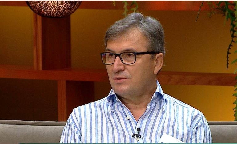 “RRITJET E RASTEVE ME COVID…”/ Brataj: Mosrespektimi më i madh tek të rinjtë, në spitale vijnë prindërit e tyre