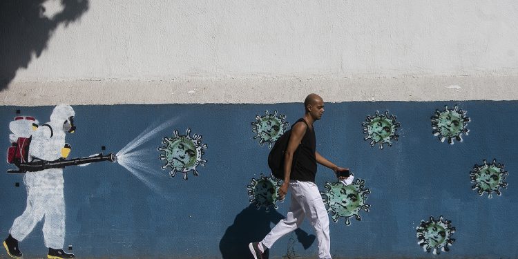 AMERIKA LATINE E “GJUNJËZUAR” NGA COVID/ 4 milionë të infektuar, mbi 172 mijë viktima