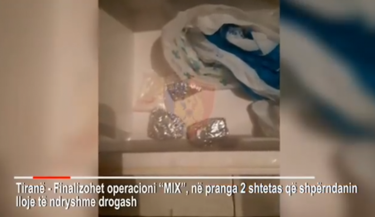 SHPËRNDANIN DROGË NË TIRANË/ Arrestohen dy persona me kokainë, marijuanë çokollatë dhe fishekë (VIDEO)