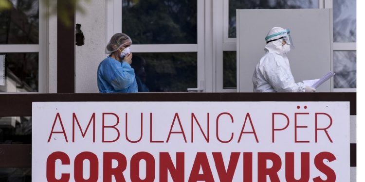 E RËNDË/ Biznesmeni i njohur shqiptar humb jetën pas infektimit me koronavirus