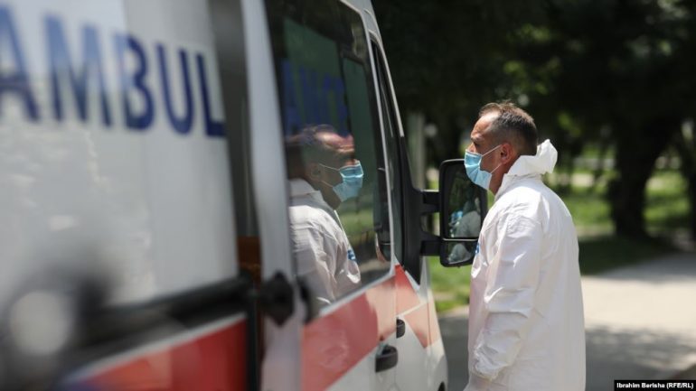 COVID-19/ Sërish shifra alarmante në Kosovë, regjistrohen 15 viktima dhe 226 raste të reja me koronavirus