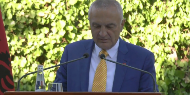 SULMON NDËRKOMBËTARËT/ Meta: Jam kundër diplomatëve karagjoz që tallen me kushtetutën dhe kompetencat e mia