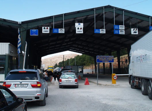 COVID-19/ Greqia nuk hap sot kufijtë tokësorë me Shqipërinë, plani i hapjes u rrëzua nga zv.ministri i Mbrojtjes Civile