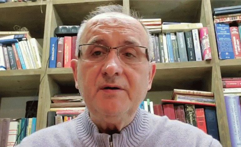 NUK PËRMBAHET/ Petrit Vasili: Marrëveshja, facoletë për të kruajtur dhe për të fshirë…