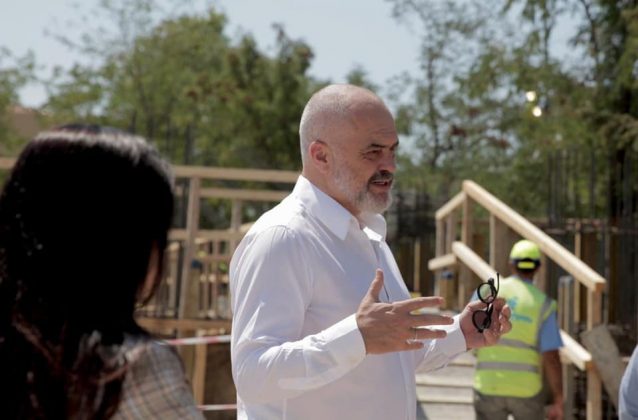 RINDËRTIMI/ Rama: 143 shkolla të reja, model shembullor i ambicies për Shqipërinë
