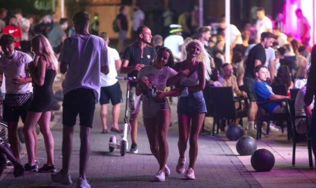ALARMI NË SPANJË/ Klubet e natës po përhapin shtimin e rasteve të reja me COVID-19