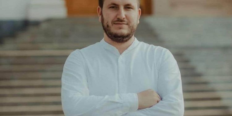 HUMB JETËN NGA COVID-19 STUDENTI I ARKITEKTURËS/ Rektori: Ishte i ri me ambicie dhe arritje të shumta