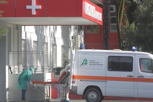 KORONAVIRUSI/ Infektohet një familje në Pogradec. Shkon në 13 numri…
