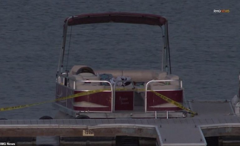 SHOKUESE/ Aktorja e njohur zhduket në liqen, policia gjen djalin e saj 4-vjeçar vetëm në varkë