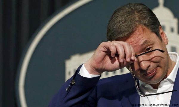 “KËRCËNON” Vuçiç: Nëse nuk i tërhiqet vërejtja Kosovës, vazhdojmë me fushatën për çnjohje