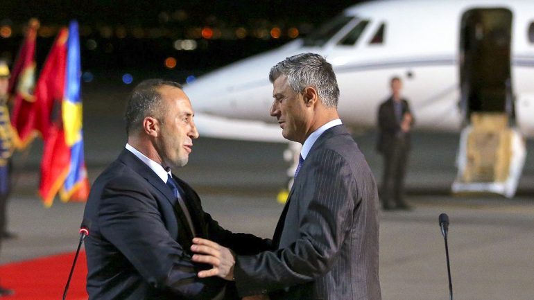 INTERVISTIMI NË HAGË/ Haradinaj përshëndet Thaçin: Nuk ekziston asnjë gjyq që mund të gjykojë përpjekjen e një populli për të jetuar