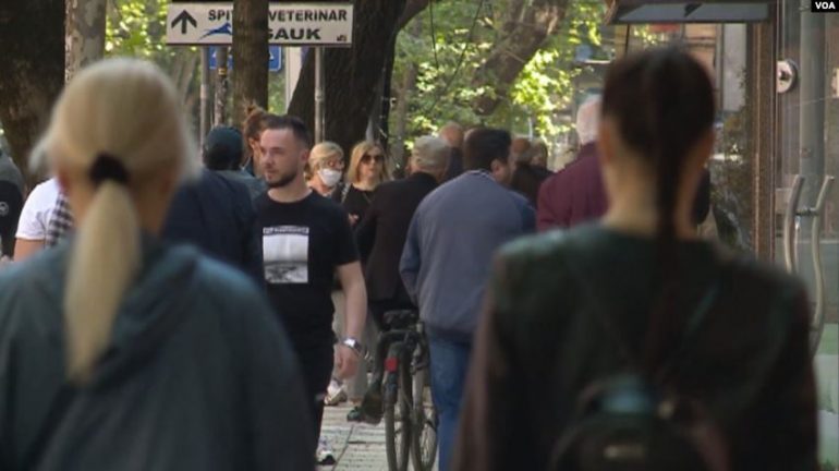 REKORDI I TË INFEKTUARVE ME COVID-19 NË SHQIPËRI/ VOA: Shtrirje gjithnjë e më e madhe gjeografike e epidemisë, që nga heqja e masave viktimat janë 2-fishuar
