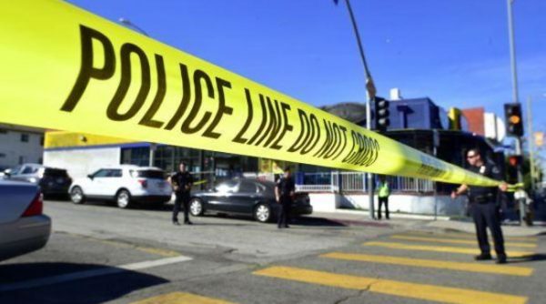 SHBA/ Policia qëllon për vdekje një 31-vjeçar afro-amerikan gjatë një tentative grabitje