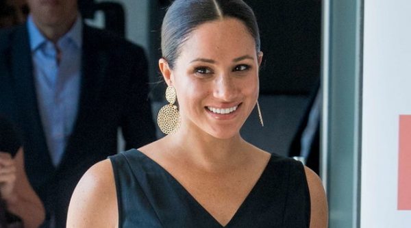 SHBA/ Meghan Markle në krah të Michelle Obama, në 100 vjetorin e votës së femrave