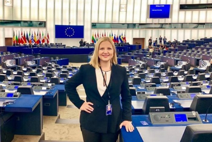 TJETËR SUKSES/ Eurodeputetja shqiptare merr postin e rëndësishëm, emërohet përgjegjëse për çështjet e Arktikut