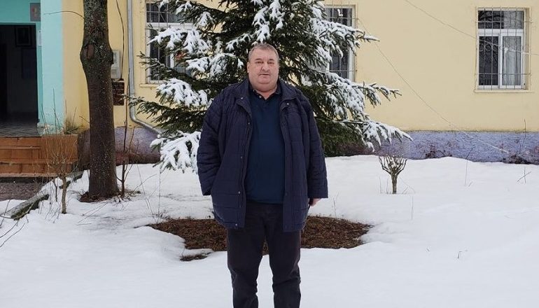 NDËRRON JETË MJEKU ANIBAL BYBERI/ Kryebashkiaku i Tropojës: Lamtumirë kushëri, le pas dhimbje e lot