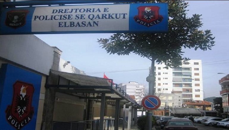 NË KËRKIM NJË 20 VJEÇAR/ Përplas për vdekje këmbësorin dhe ikën nga vendngjarja…