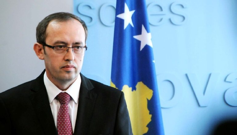 XHANDARMËRIA SERBE HYRI NË TERRITORIN E KOSOVËS/ Hoti: Qytetarët tanë nuk do të jenë pa mbrojtje