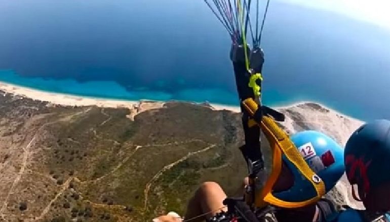 E RËNDË/ Hidhet me parashutë nga Qafa e Llogorasë dhe bie në përroin e Palasës, plagoset 39-vjeçari