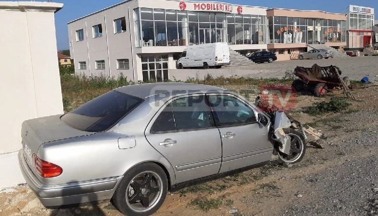 AKSIDENT NË LEZHË/ Makina përplaset me motorin, dërgohet në spital shoferi i makinës