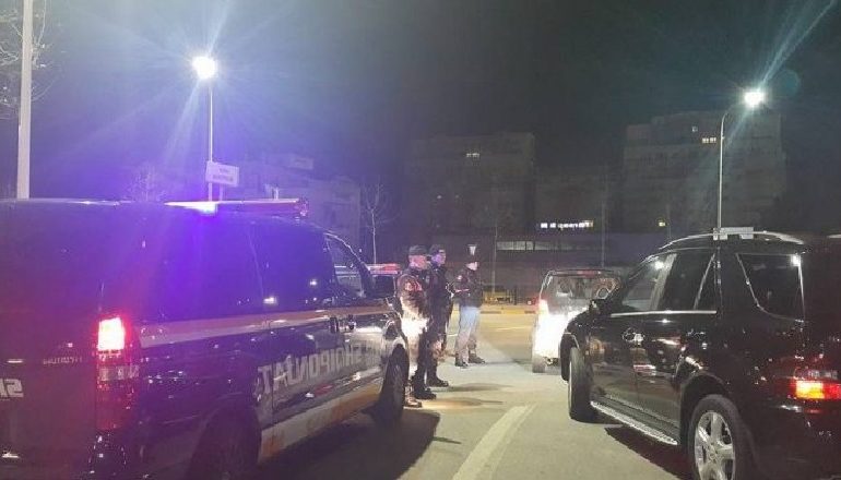 E RËNDË/ Të shtëna në ajër në Shirokë të Shkodrës, plagoset aksidentalisht kalimtari 17-vjeçar