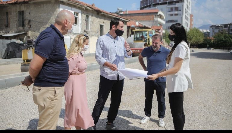 “KËTË VIT HAPIM DY SHKOLLA TË REJA”/ Veliaj tek ish-Tregu Elektrik: Tirana do të jetë gati kurdo që të fillojë mësimi