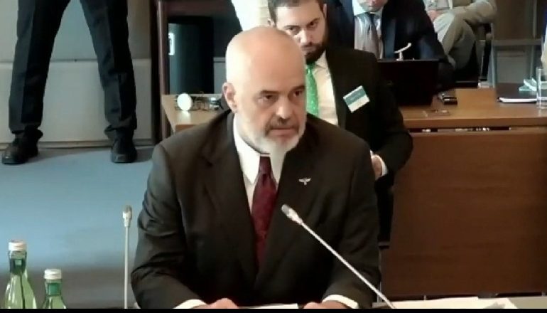 THIRRJE TË DREJTPËRDREJTË LUKASHENKOS/ Rama: Prano ofertën për dialog…