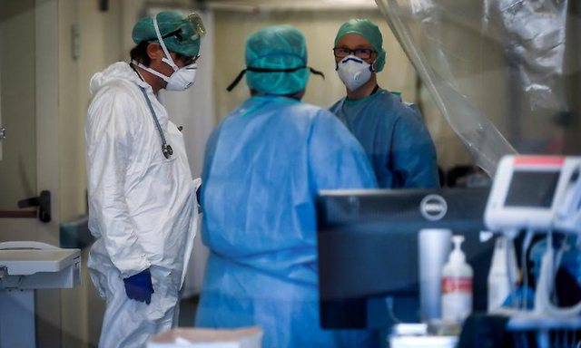 I INFEKTUAR ME COVID-19/ Shërohet më në fund italiani, negativ pas 28 tamponësh