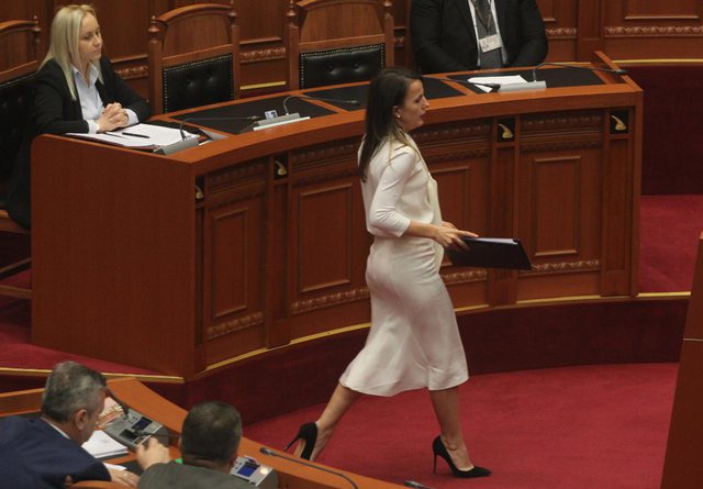 “PO PËRGATISIM PROJEKTIN E RI POLITIK”/ Paralajmëron Hajdari: Ndryshimin do ta bëjmë me rininë