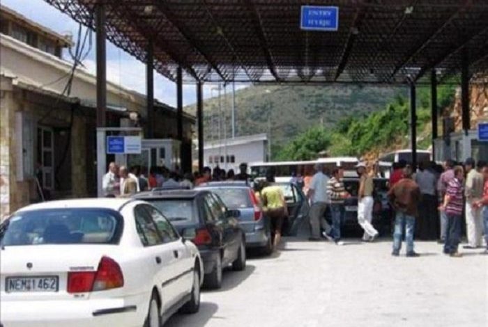 ME TESTIN E COVID-19 NË DORË/ Si po vijon kalimi i shqiptarëve nga Kapshtica në Greqi (VIDEO)