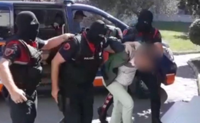 ARRESTOHET NË TIRANË NJË 23-VJEÇAR I SHPALLUR NË KËRKIM/ Në pranga edhe 3 të tjerë për vepra të ndryshme kriminale (DETAJE)