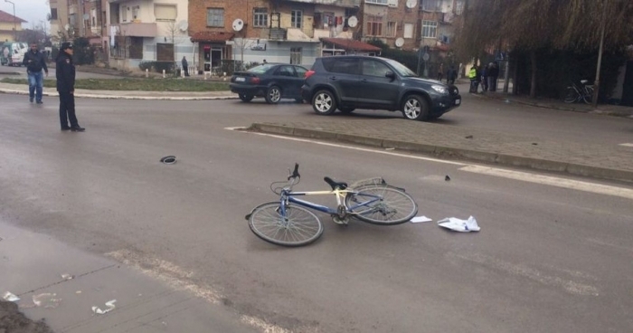 AKSIDENTI/ Përplasi për vdekje të moshuarin në aksin Fushë Krujë-Tiranë, shoferi…