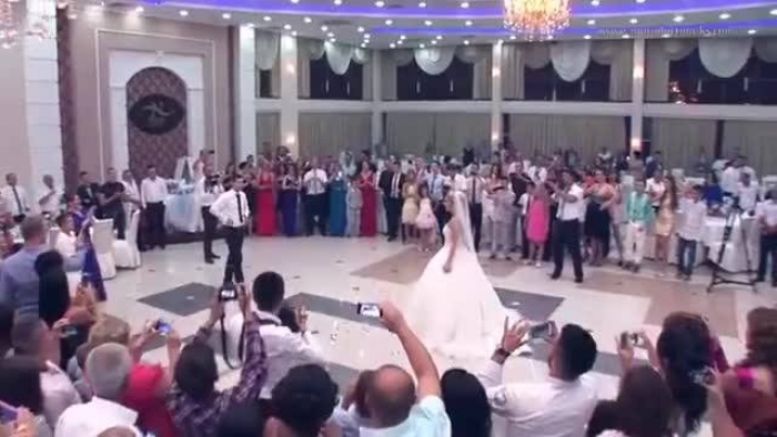 NUK ZBATOJNË MASAT/ Morën pjesë në dasmë, infektohen me koronavirus 11 PERSONA në Krujë