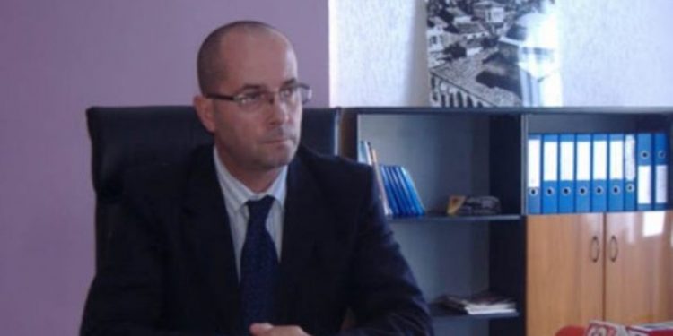 COVID-19/ Infektohet Drejtori i Policisë Berat dhe e shoqja