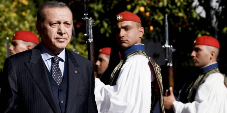 PARALAJMËRIMI/ Erdogan: Turqia nuk ndalet përballë sanksioneve të Bashkimit Evropian