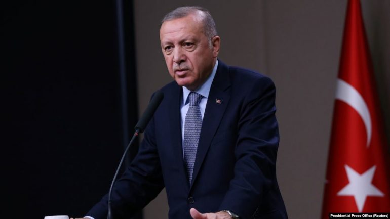 KRIZA NË MESDHE/ Erdogan: Nuk dorëzohemi para gjuhës së kërcënimeve dhe sanksioneve