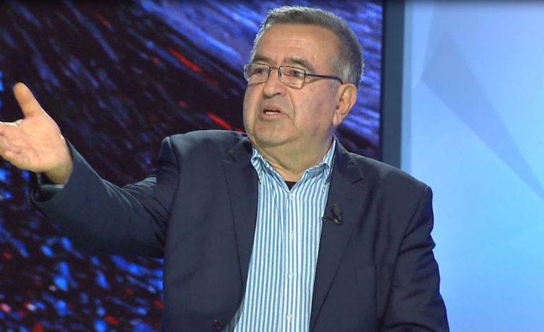 “THIRRJET E METËS PËR REVOLUCION, TË KOTA”/ Fatos Klosi: Berisha përgjegjës për qindra vrasje. Dikush duhet të bëjë burg për “21 janarin” e dosjet e tjera