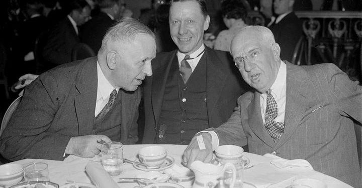 DOSSIER/ “Noli mëndjecekët, e shpuri vëndin buzë varrit, Zogu, fisnik e me karakter, fati e kish shënjuar për Shqipërinë…”