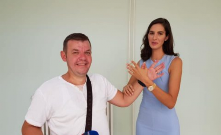 “SHQIPEN S’MUND TË NA E HEQIN PREJ SHPIRTI”! Emina Cunmulaj mesazh prekës shqiptarëve në Mal të Zi: Të votojmë për gjuhën tonë!