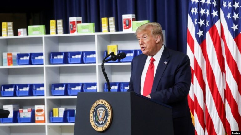 LUFTA KUNDËR COVID-19/ Trump, urdhër ekzekutiv për blerjen e ilaçeve nga firmat amerikane