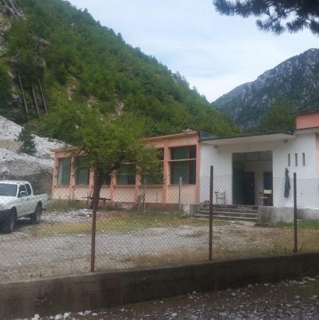 PUNËTORI STAKON HEC-IN PRIVAT/ Mbeten pa drita fshatra të Malësisë së Madhe. Prokuroria nis hetimet