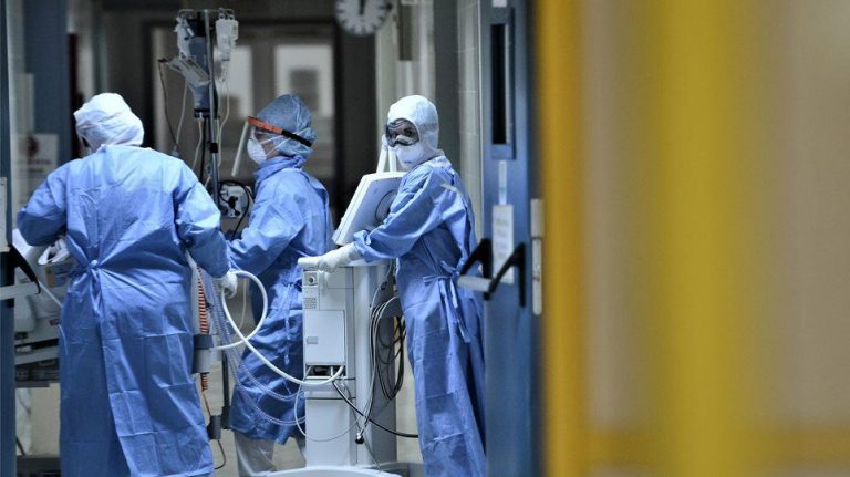 VALË E DYTË COVID? Epidemiologu i njohur suedez tregon çfarë mund të ndodhë: Do ketë shpërthime lokale, por…