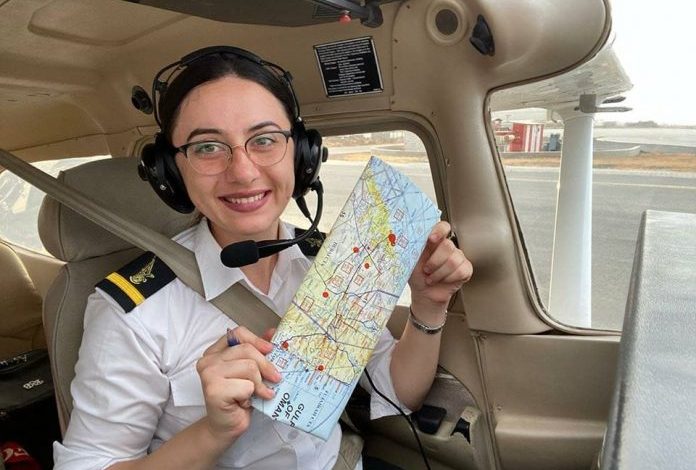 E DINI SA PAGUHET NJË PILOTE? Shqiptarja që punon në Dubai HABIT me shifrën