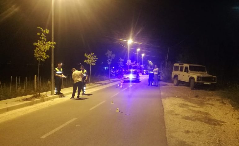 AKSIDENT I RËNDË NË KUÇOVË/ Makina përplas 7-vjeçarin dhe largohet nga vendngjarja, autori kapet pak minuta më pas nga policia
