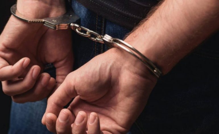 NGACMOI SEKSUALISHT NJË GRUA/ Kapet durrsaku! Arrestohen edhe dy vëllezër që u rrahën për tokën
