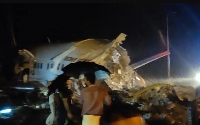 E TMERRSHME/ Rrëzohet gjatë uljes aeroplani me rreth 200 pasagjerë në bord