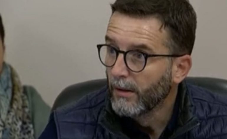 SITUATA NGA ZJARRET/ Reagon ashpër Braçe: Autorët do përndiqen ligjërisht, kurrë s’do pranohen projekte pallatesh mbi pyllin e djegur